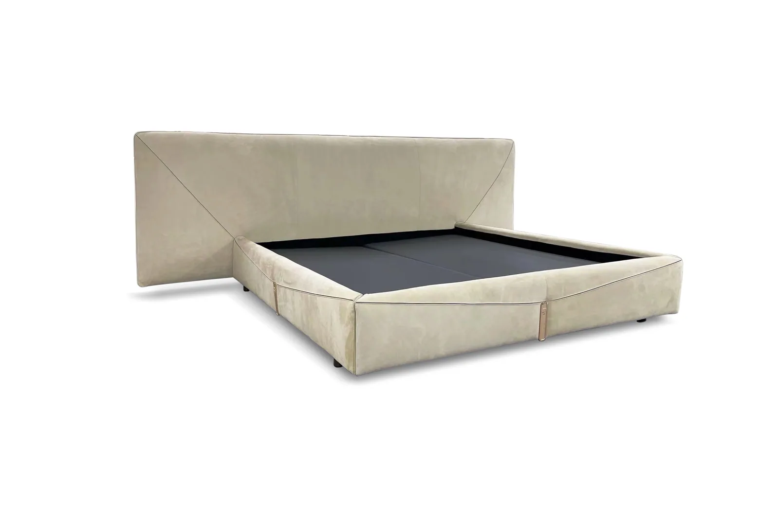Custom bed model C70 from Foshan furniture manufacturer